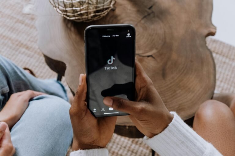 How To Do Local Seo For Social Media Managers: A Practical Guide
